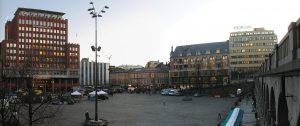 1280px-Youngstorget_panorama